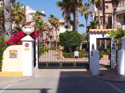 AV ROENTGEN BLOQUE 15 4, 1, -1, 5 03183 TORREVIEJA