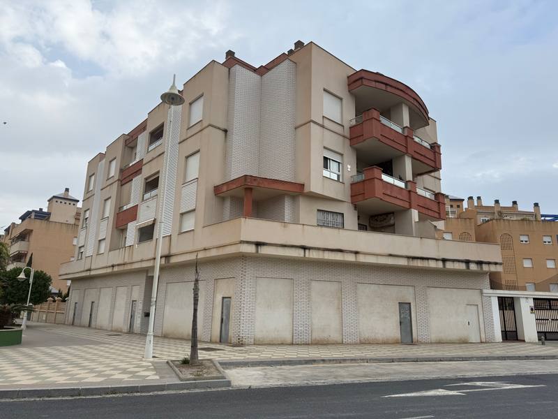 Local comercial en COSTA, Granada