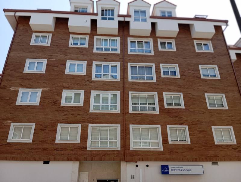 RU RIO BARCES 2, SO, 15660 CAMBRE