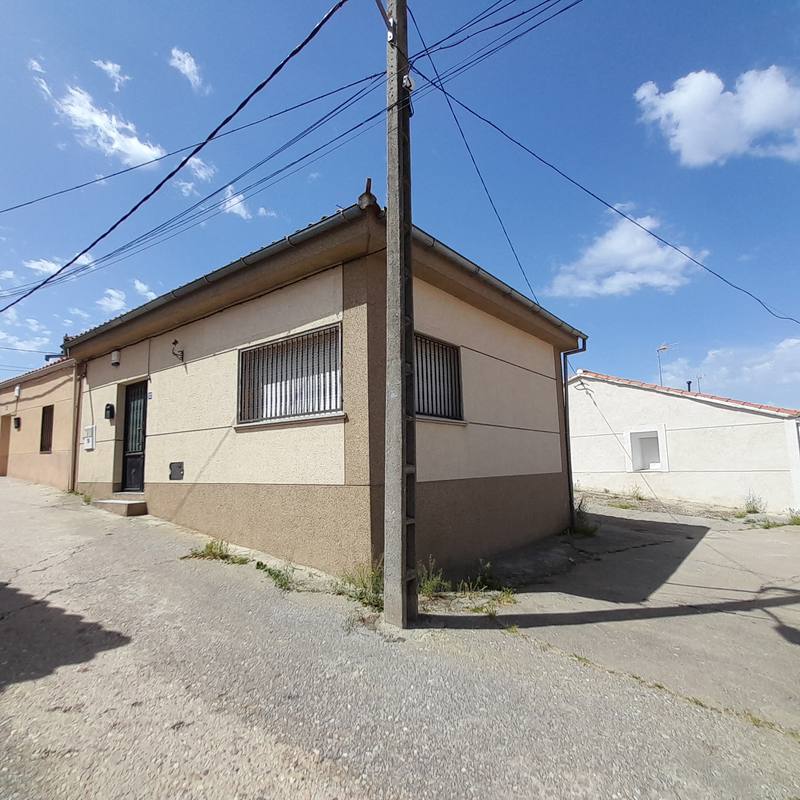 CL LA JANA 12, 37183 MOZARBEZ