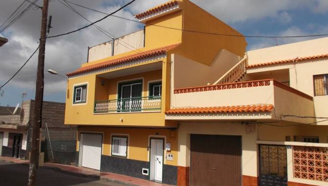 CL HORNILLO EL 14, 38627 ARONA
