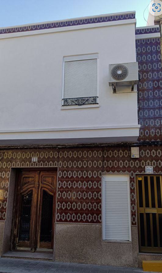 CL MENÉNDEZ PELAYO 11, 46940 MANISES