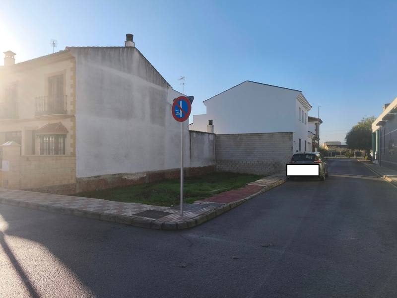 CL CLARA CAMPOAMOR 17, 29320 CAMPILLOS