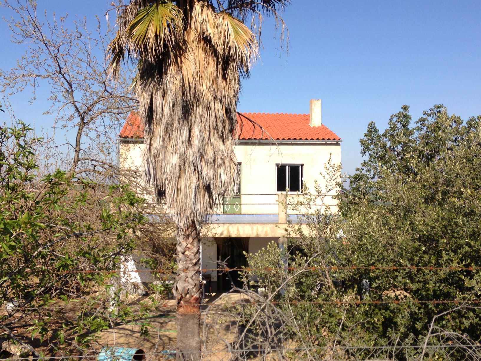 Finca rústica en MENGABRIL, Badajoz