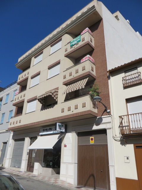 Local comercial en Torredelcampo, Jaén