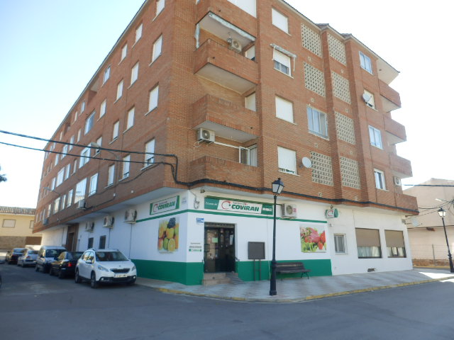 Local comercial en VILLATOBAS, Toledo