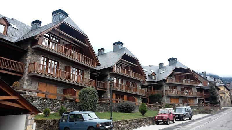 TRASTERO. CL LA LACA 4 ES BORDES LLEIDA 100% pleno dominio