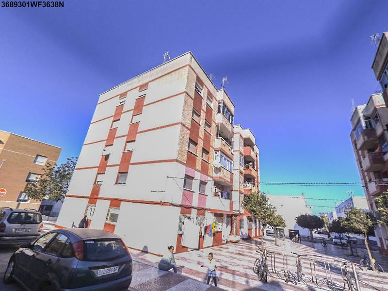 URBANA.- VIVIENDA, tipo A-3, sita en planta tercera, señalada con el número ONCE de los elementos individuales, del Bloque nº1, en el paraje de las Lomas de los Motores, hoy Calle Tierra, número 1, término de Roquetas de Mar; ocupa una superficie con