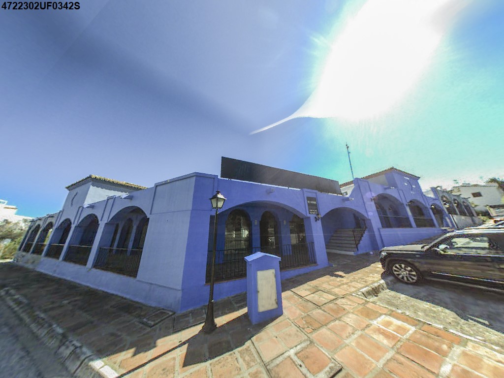 Local comercial en Estepona, Málaga