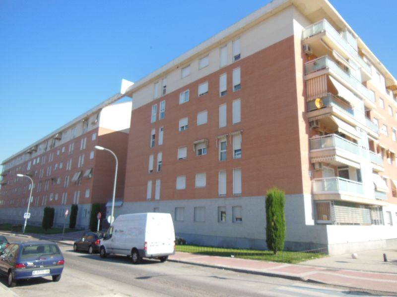 100% Pleno dominio. GARAJE. CL/ LAGO BLANCO, 2 -2. 28980 - PARLA (MADRID) Plaza 126