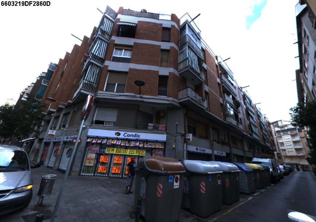 Local comercial en Hospitalet de Llobregat (L'), Barcelona