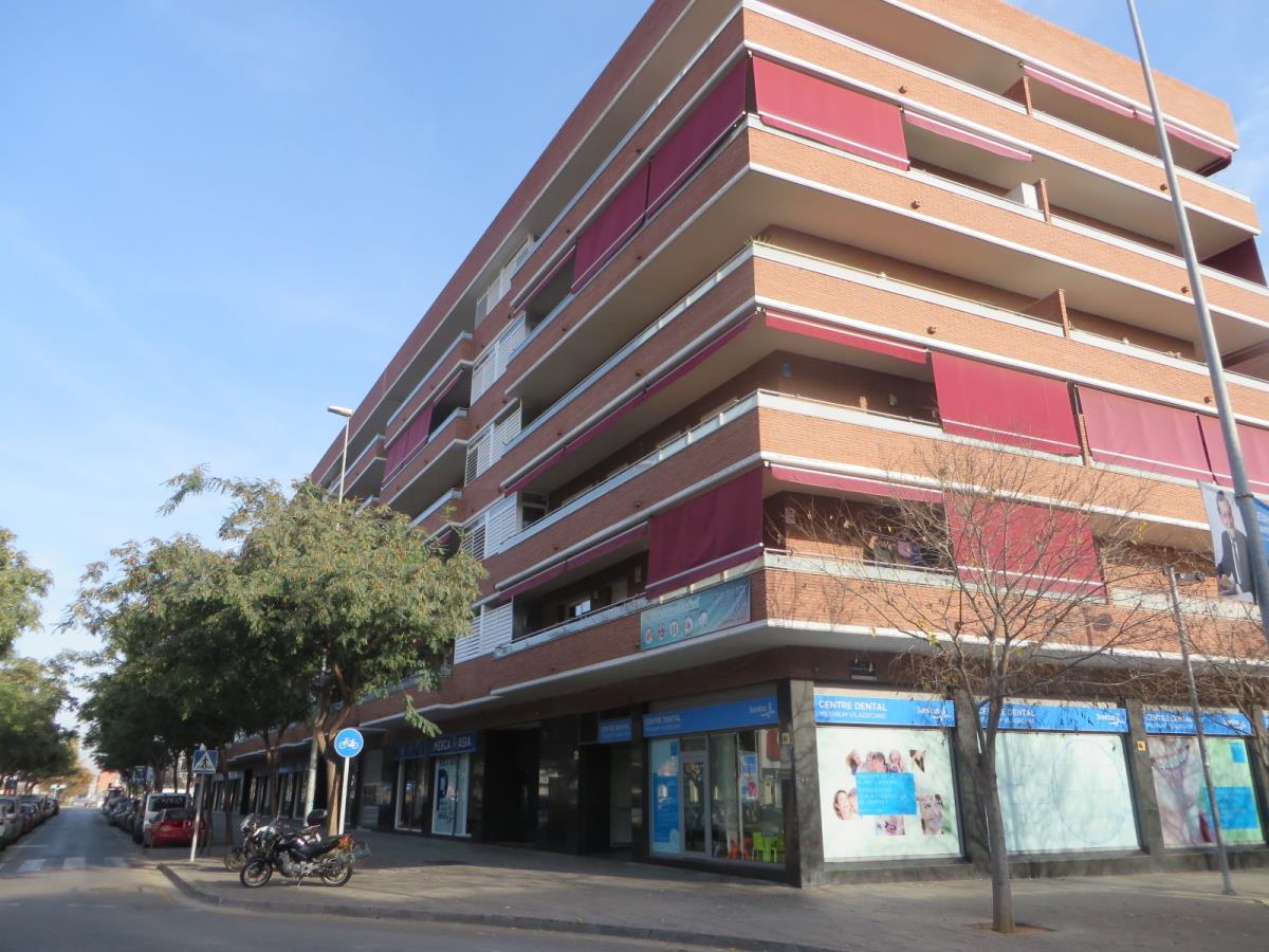 Garaje en VILADECANS, Barcelona