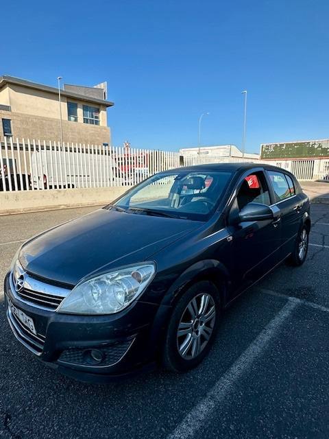 OPEL ASTRA 2010 — Málaga