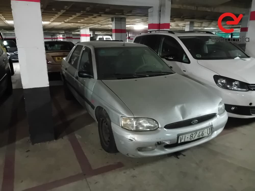 FORD Escort 1.8TD 1997 (VI8744U)