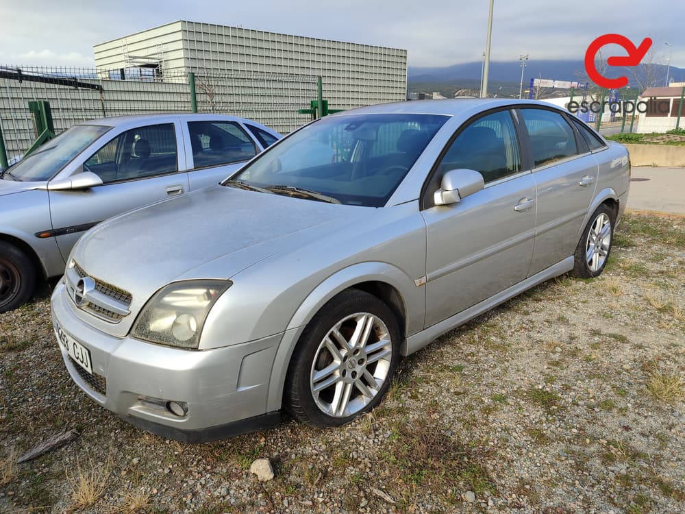 OPEL Vectra 1.7 Dti -AE539GN /Opel Vectra GTS 2.2 DTi 2003 (8293CJJ)