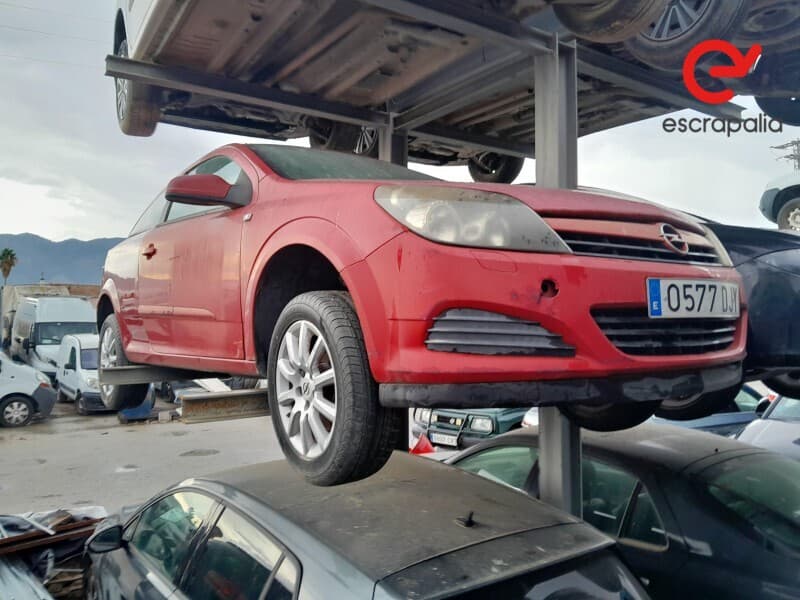 OPEL Astra GTC 1.7 Cdti 2005 (0577DJY)