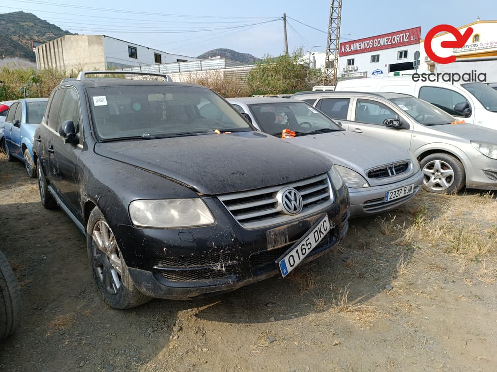 VOLKSWAGEN Touareg 2.5 TDI 2005 (0165DKC)